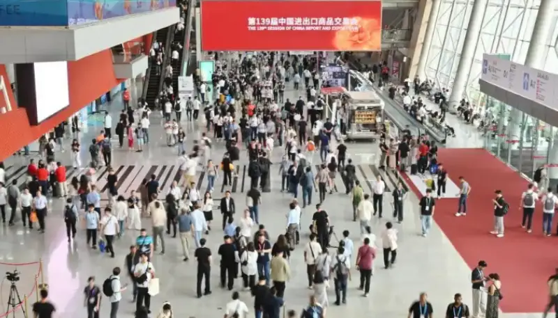På Canton Fair vann Quangong Machinery Co., Ltd. utländska kunders gunst med sin styrka.